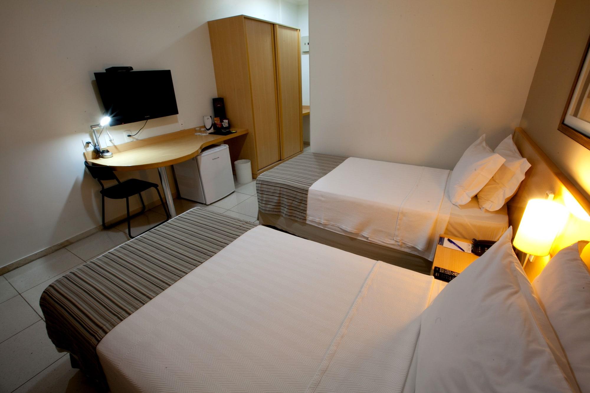 Oitis Hotel Goiânia Extérieur photo
