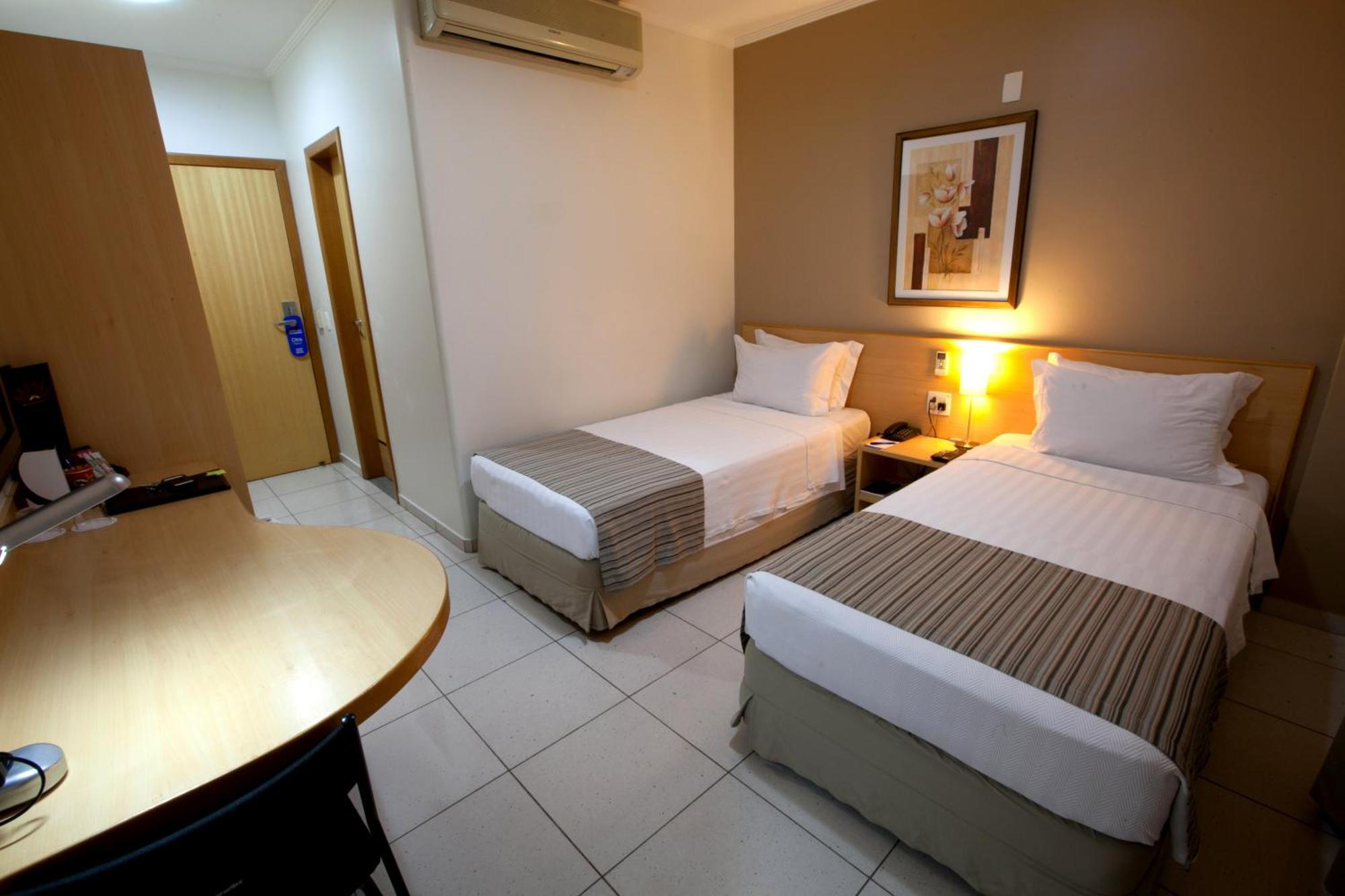 Oitis Hotel Goiânia Chambre photo