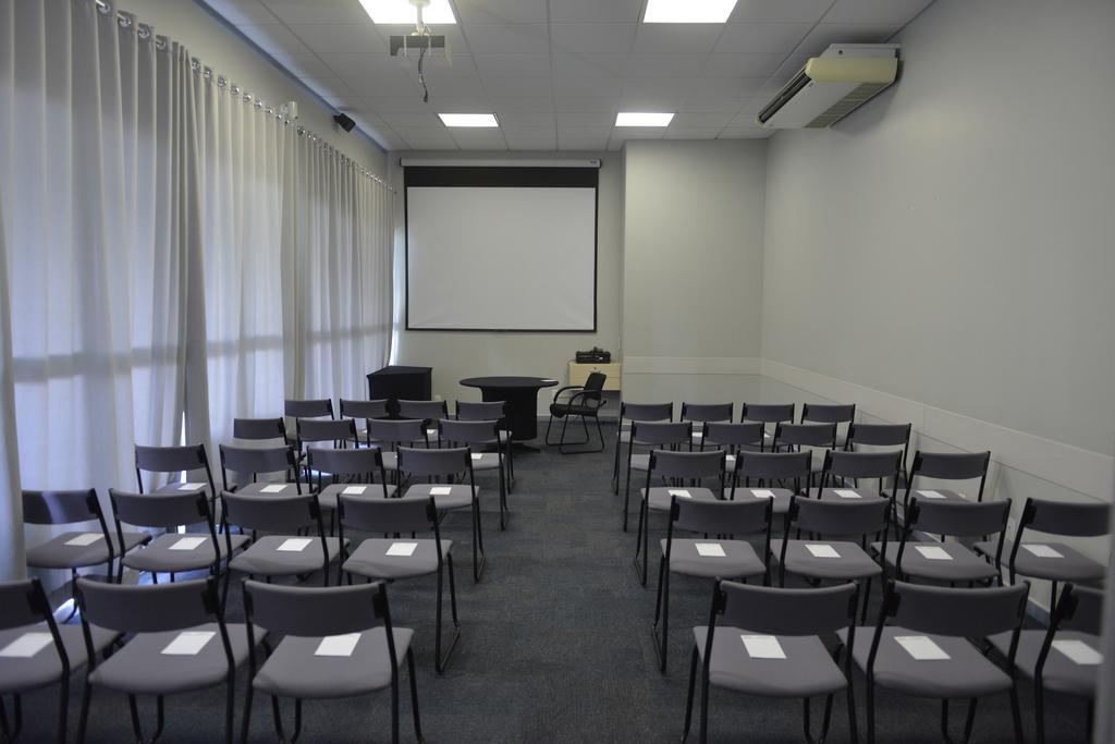 Oitis Hotel Goiânia Extérieur photo
