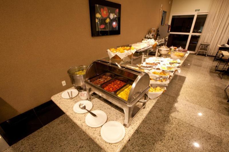 Oitis Hotel Goiânia Extérieur photo